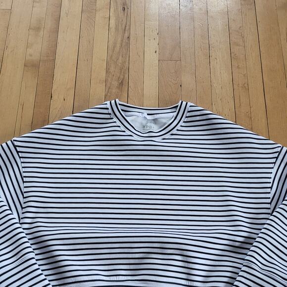 Abercrombie & Fitch Striped Crew Neck Sweater - Black and White - Picture 2 of 10